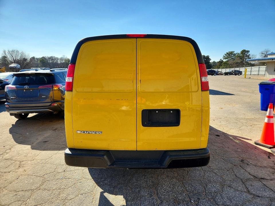 2021 Chevrolet Express G2500