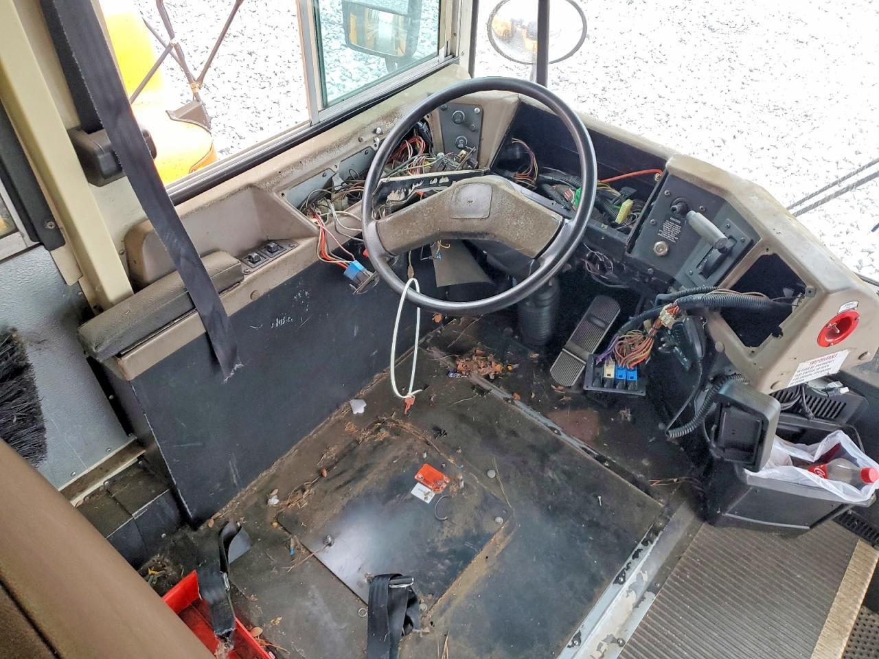 2006 International 2000-School Bus