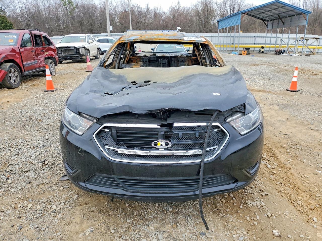 2018 Ford Taurus se