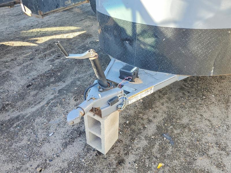 2024 Delta Horse Trailer