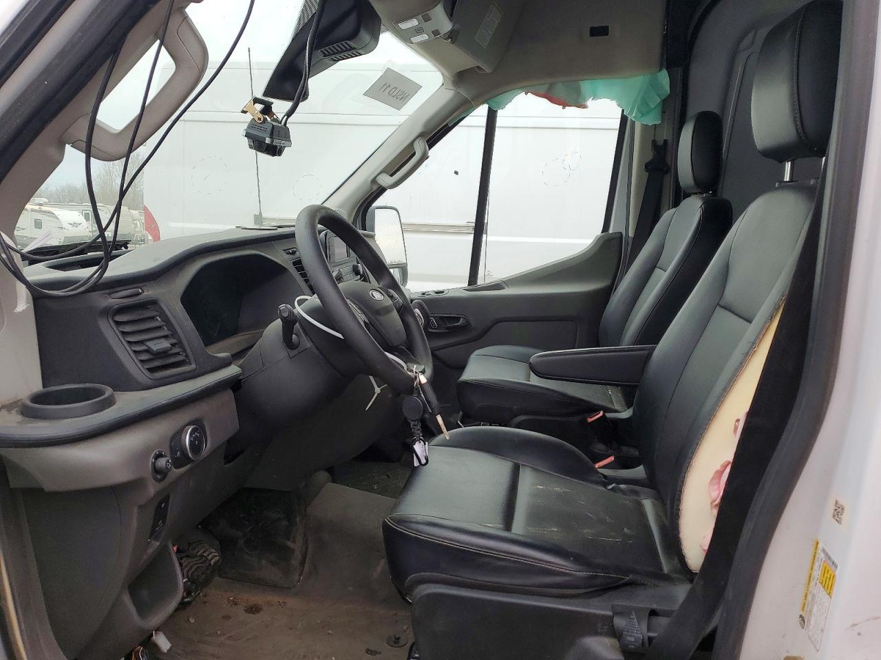 2025 Ford Transit T-250
