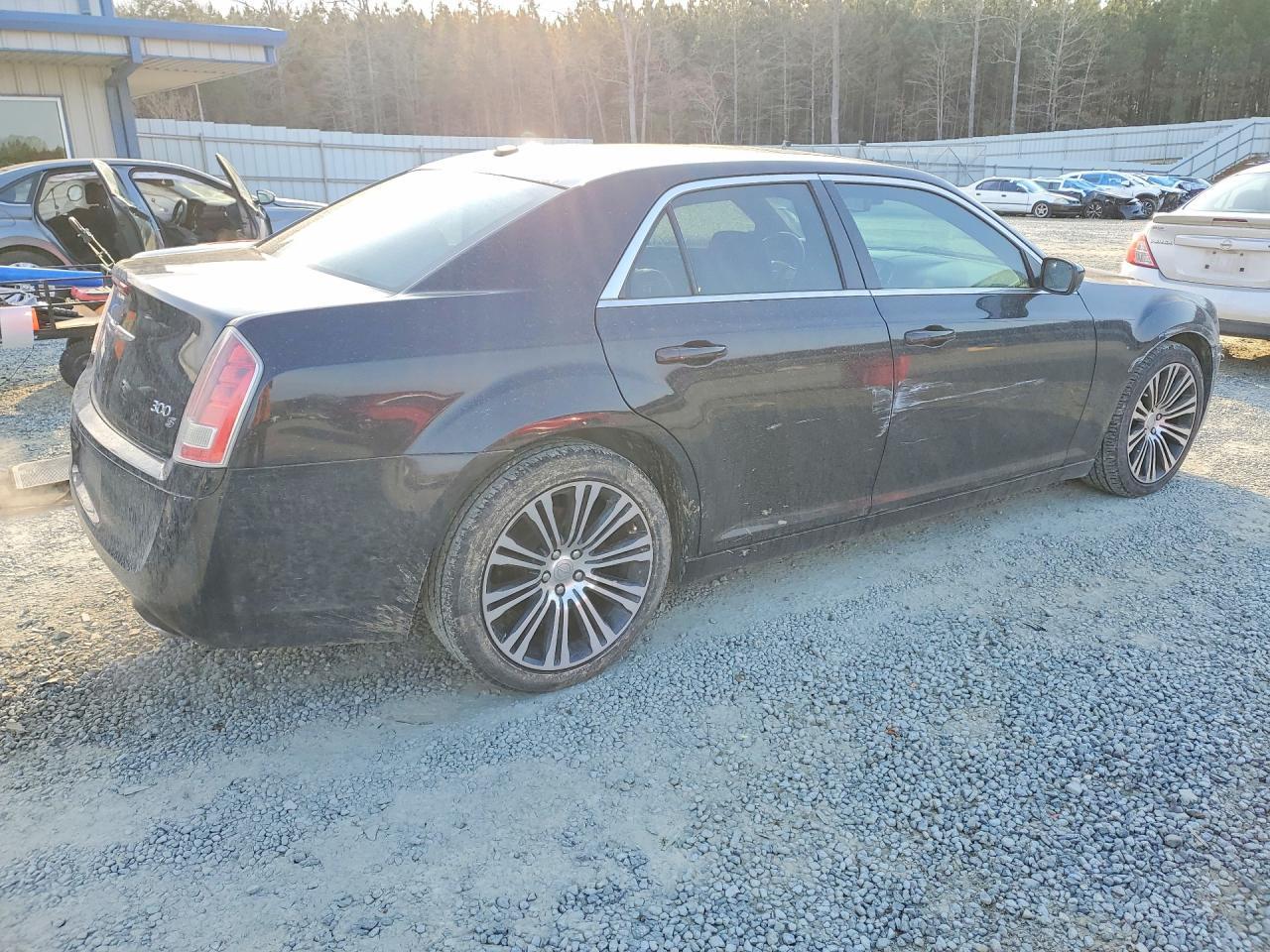 2013 Chrysler 300 s