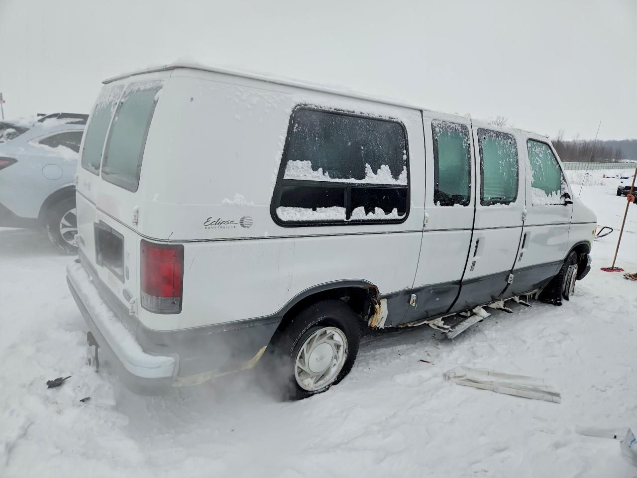 1999 Ford Econoline E150 van