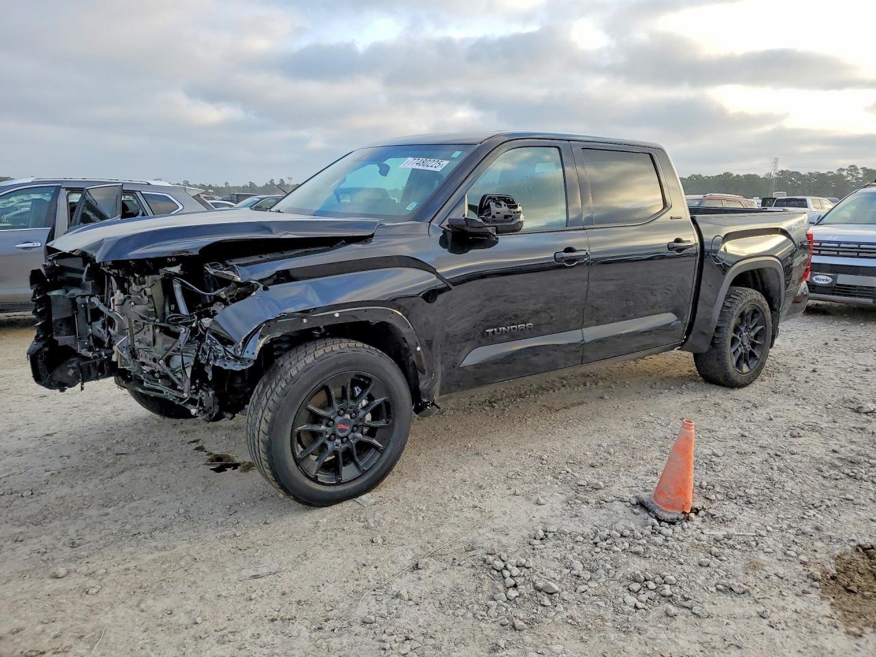 2024 Toyota Tundra Crewmax Limited