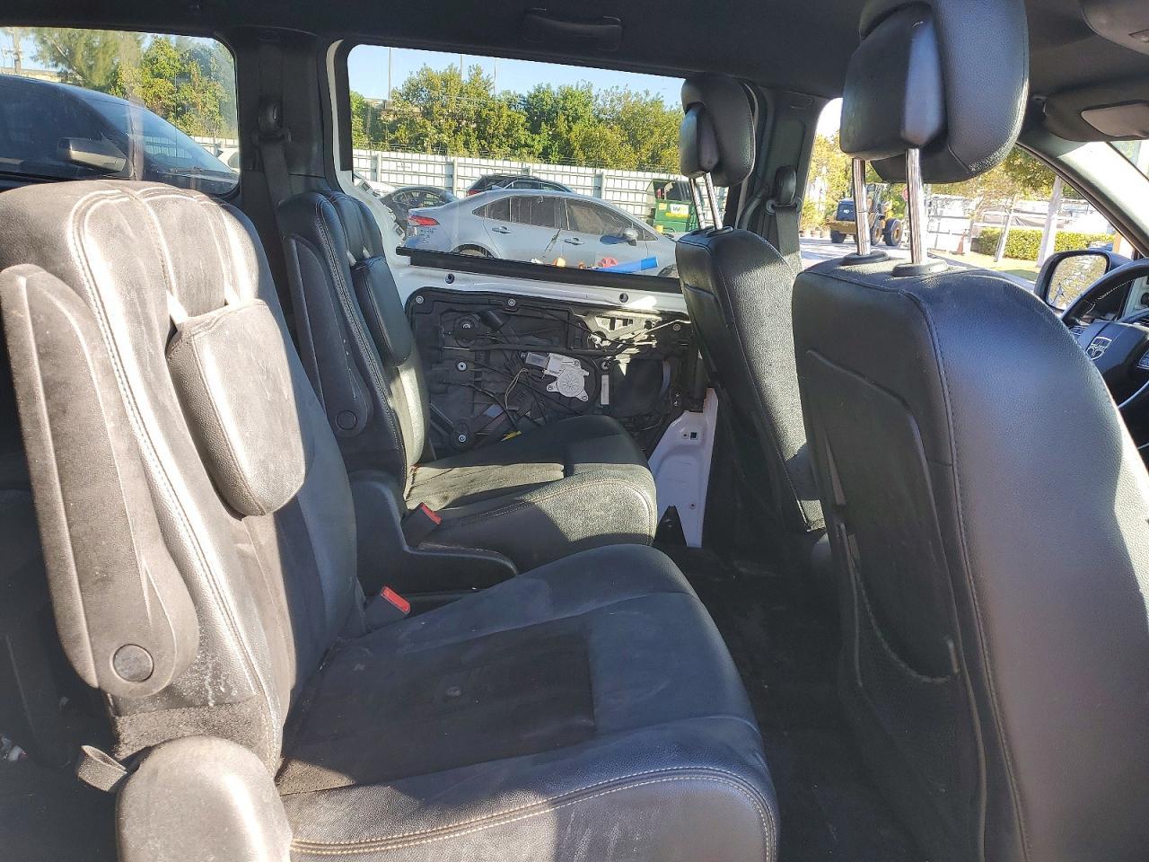 2015 Dodge Grand Caravan sxt