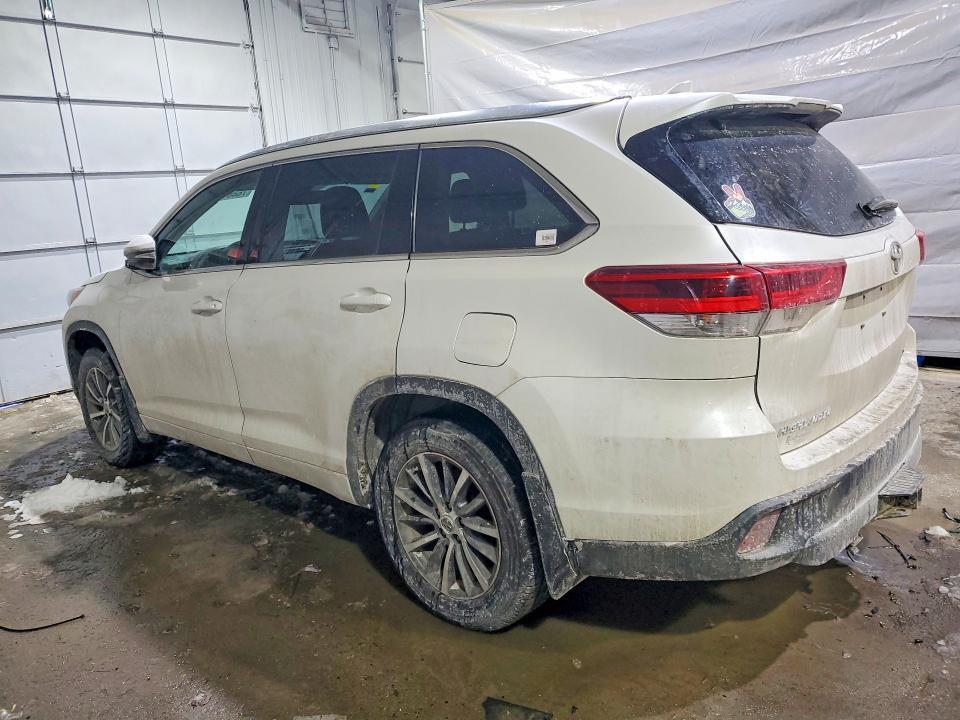 2018 Toyota Highlander se