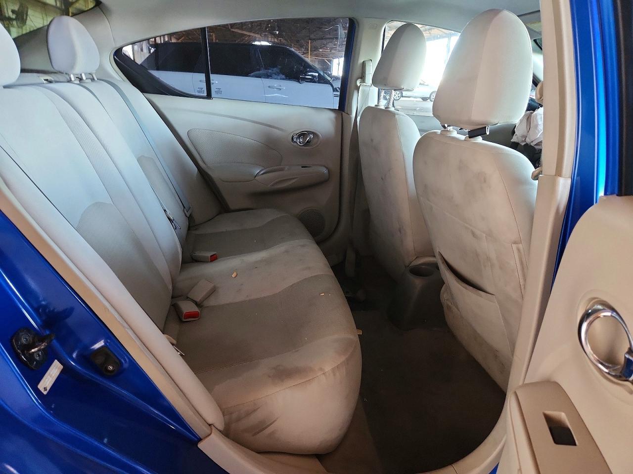 2012 Nissan Versa s