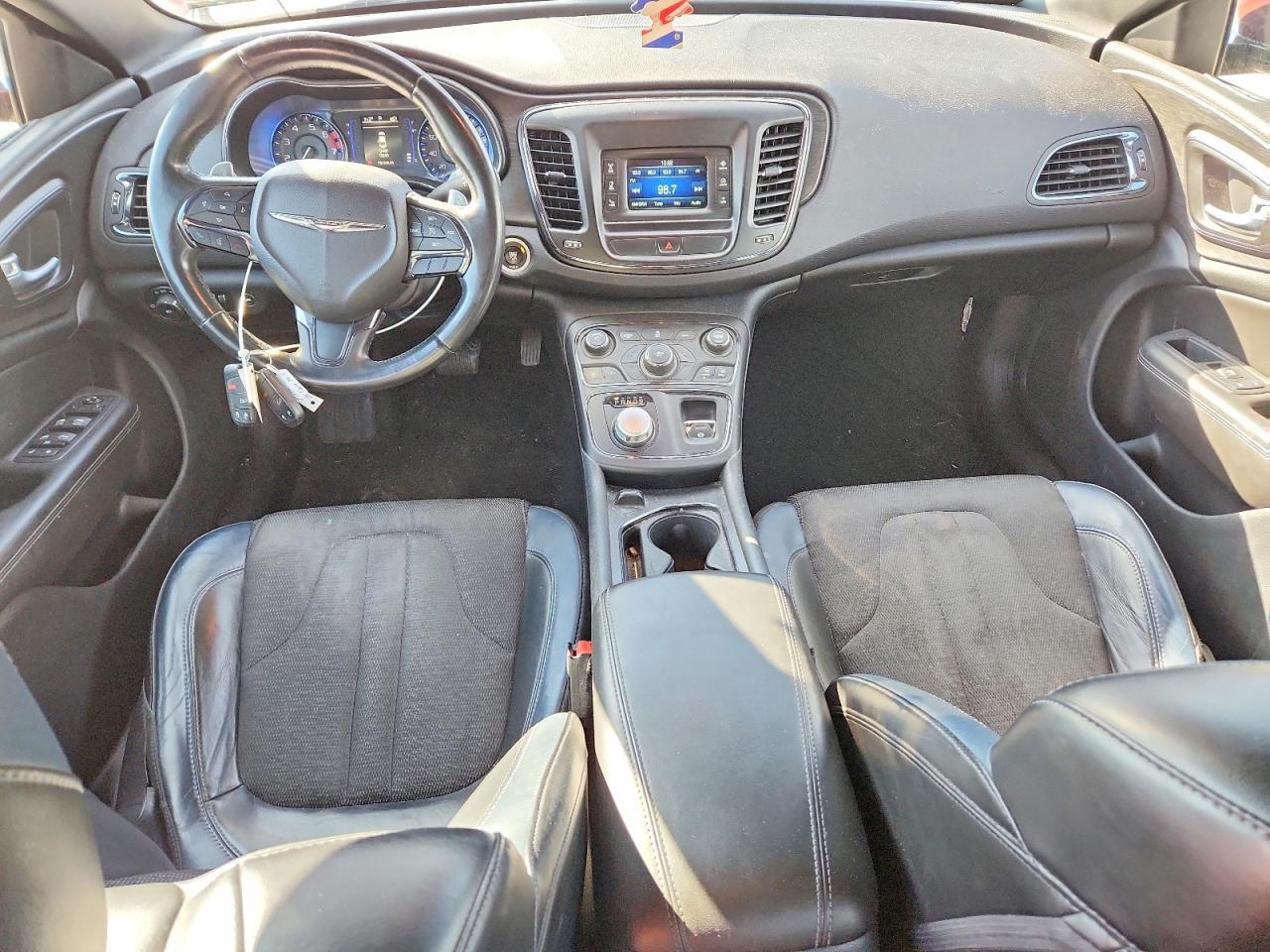 2015 Chrysler 200 s