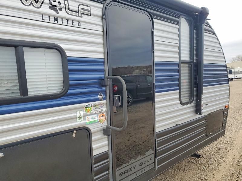 2022 Forest River Grey Wolf-Camper