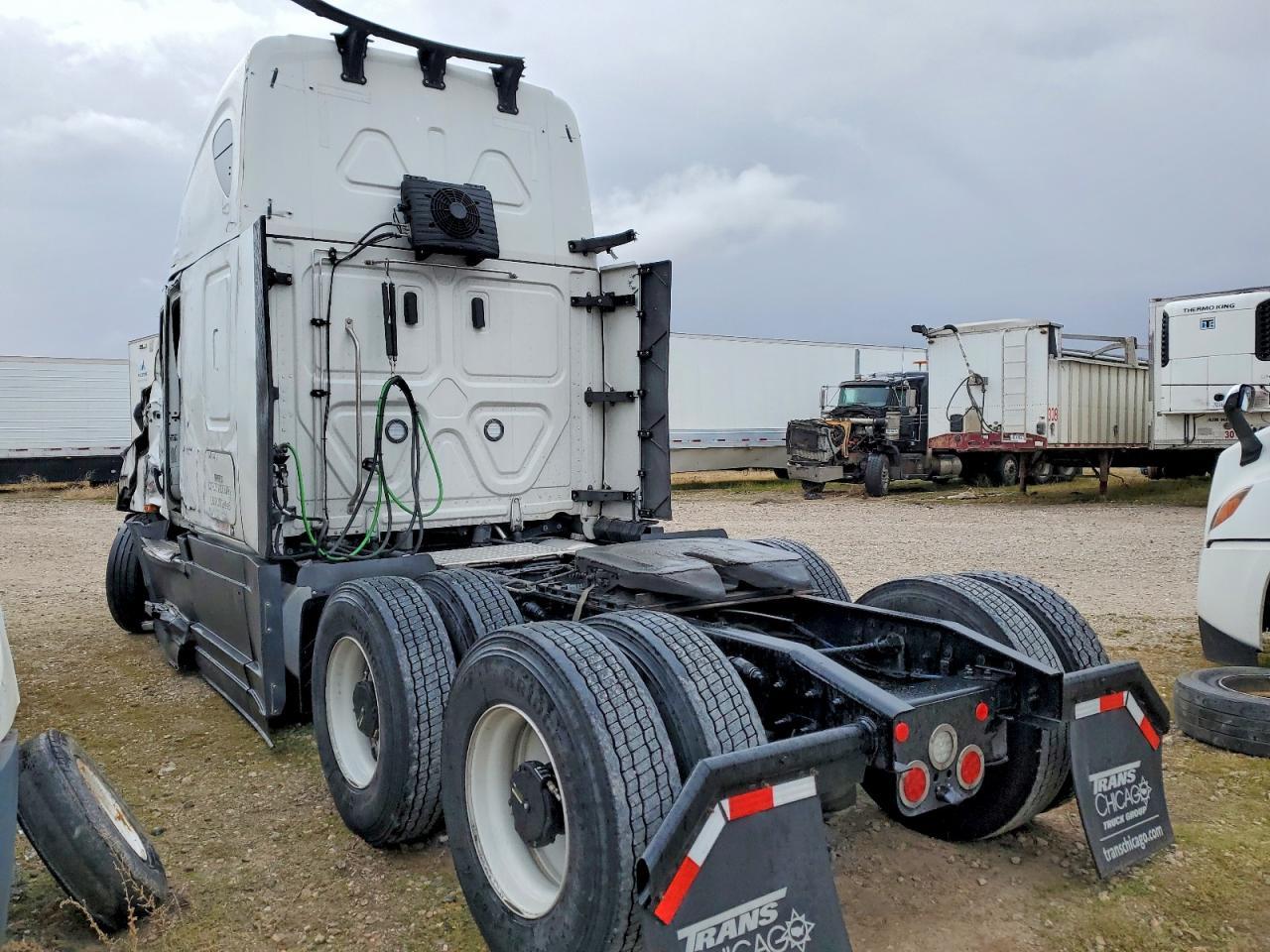 2025 Freigliner Cascadia 126