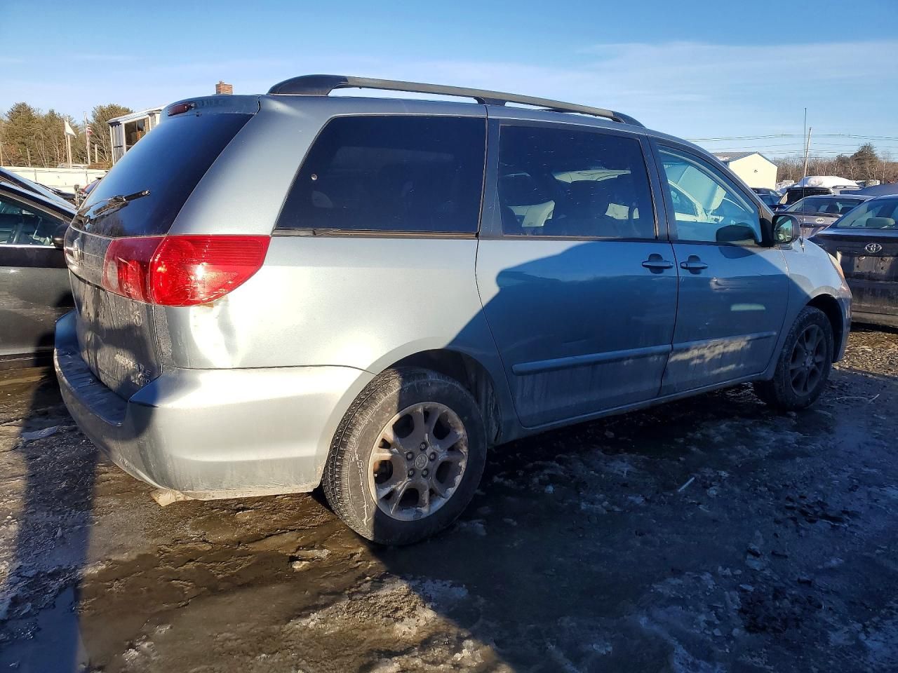 2006 Toyota Sienna le