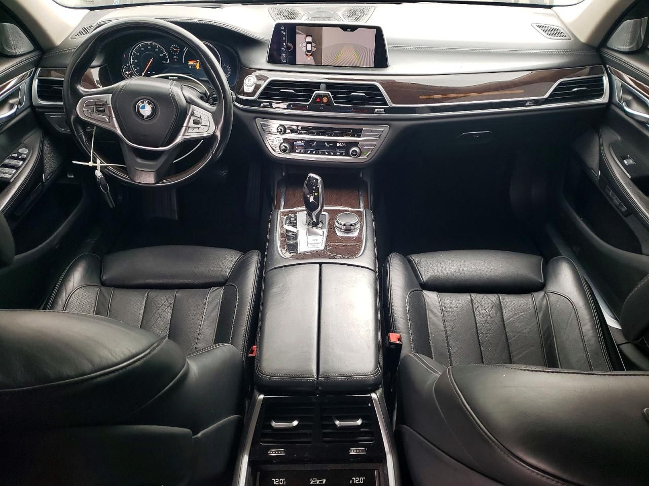 2016 BMW 750 i