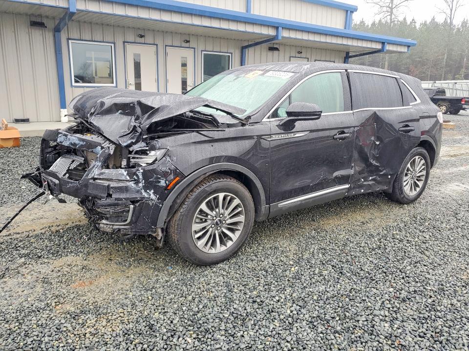 2019 Lincoln Nautilus Select