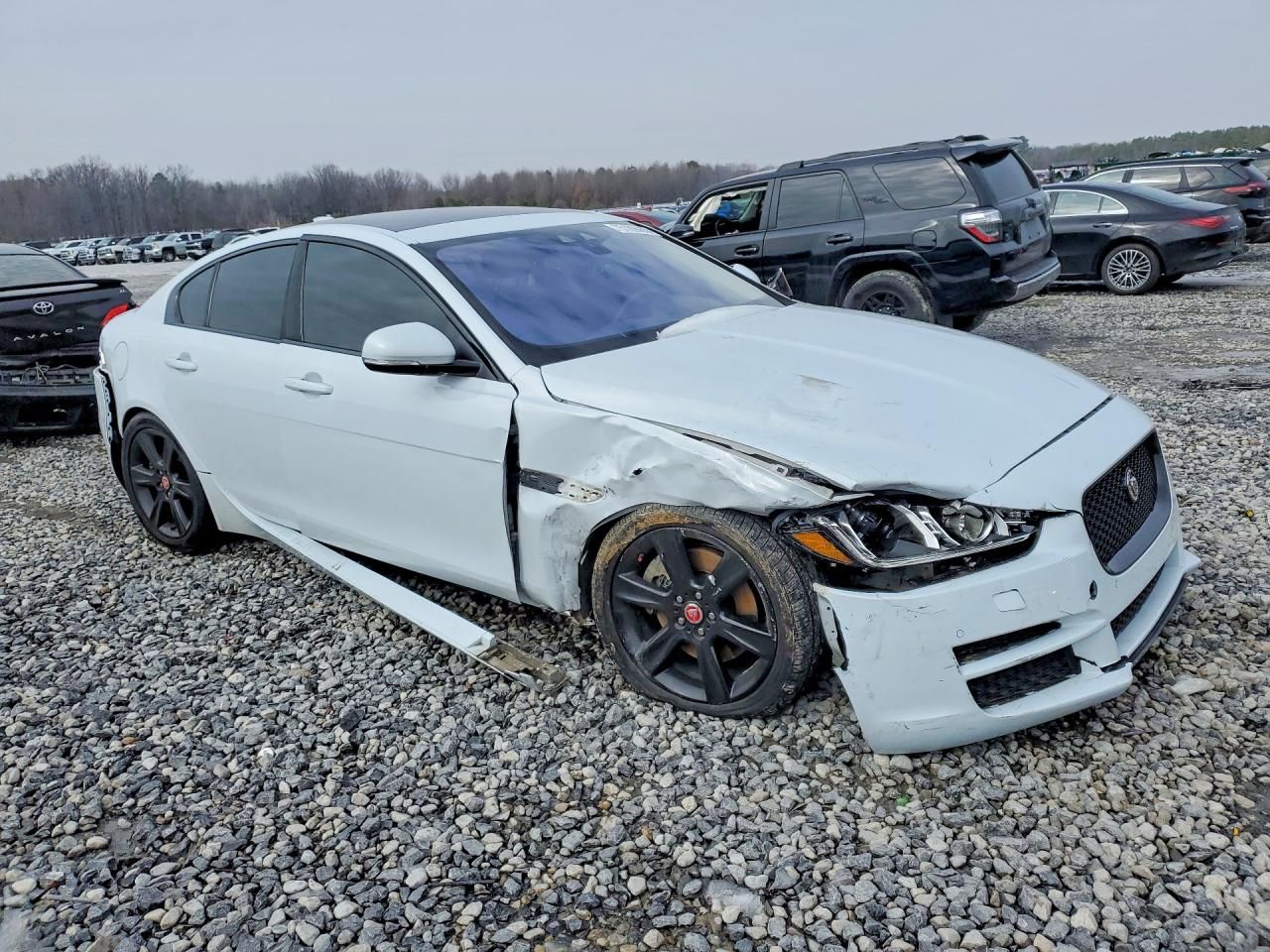 2017 Jaguar Xe Prestige