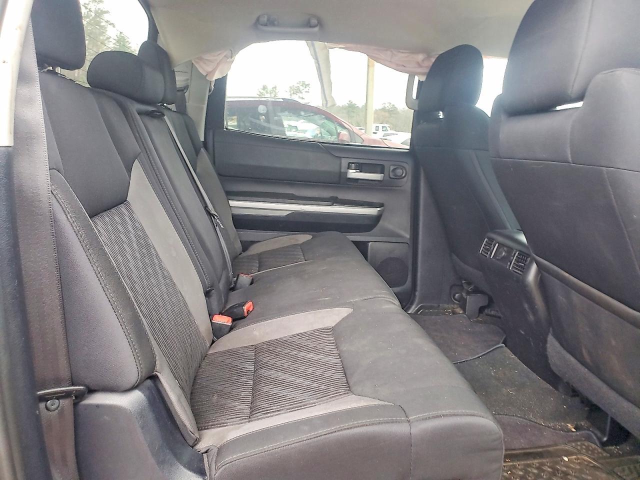2016 Toyota Tundra SR5