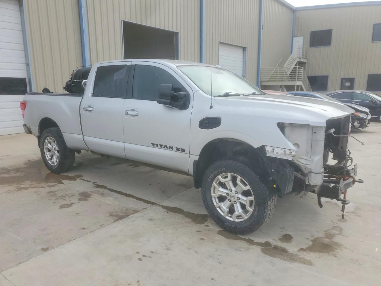 2016 Nissan Titan XD SL