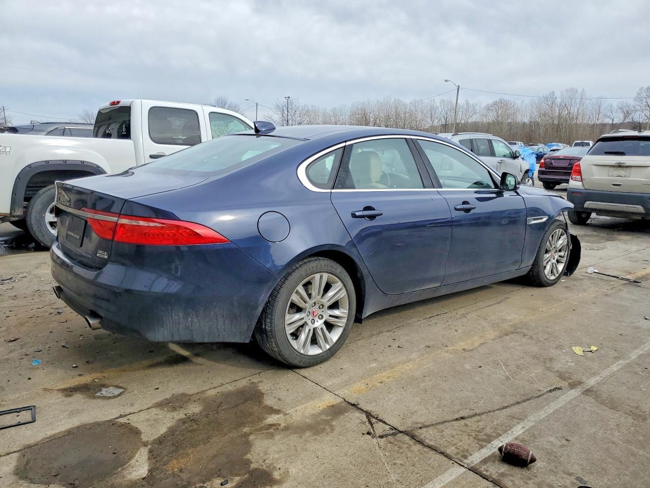 2016 Jaguar Xf Premium