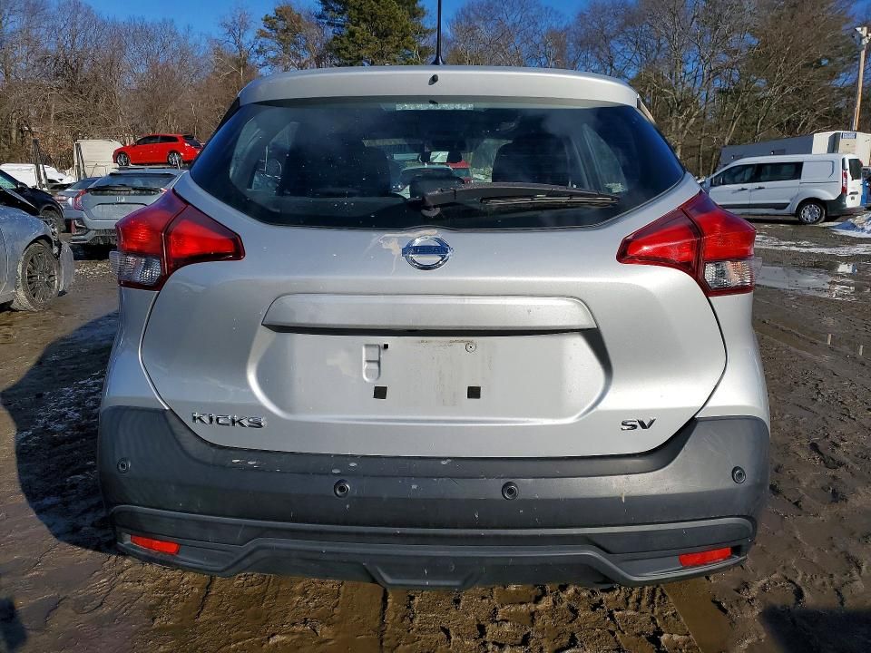 2020 Nissan Kicks sv