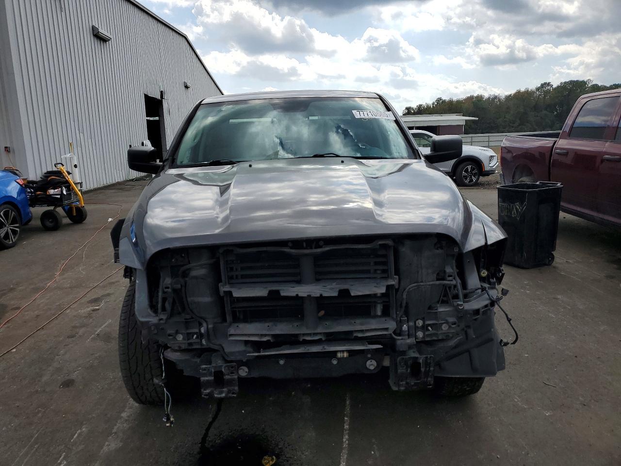 2020 Dodge Ram 1500 Classic slt