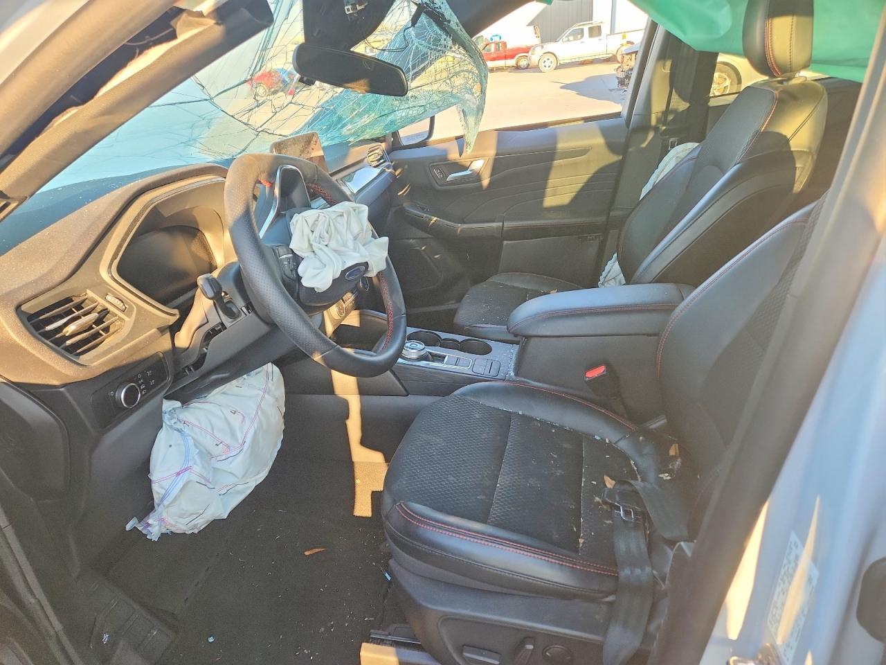 2025 Ford Escape st Line