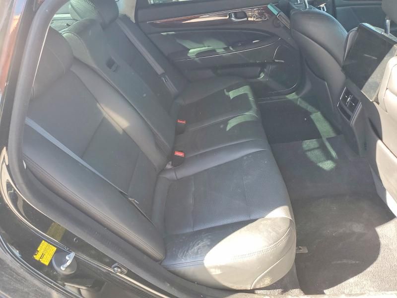 2015 Hyundai Equus Signature