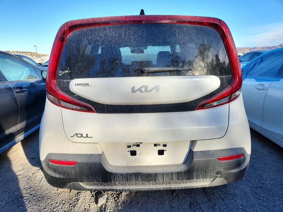 2022 KIA Soul lx