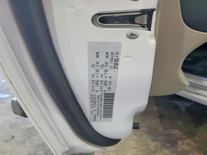 2016 Chrysler Town & Country Touring l