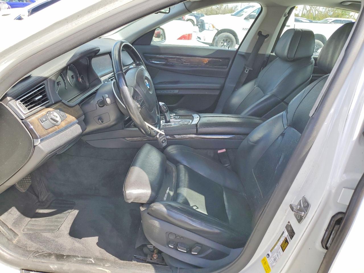 2011 BMW 740 i