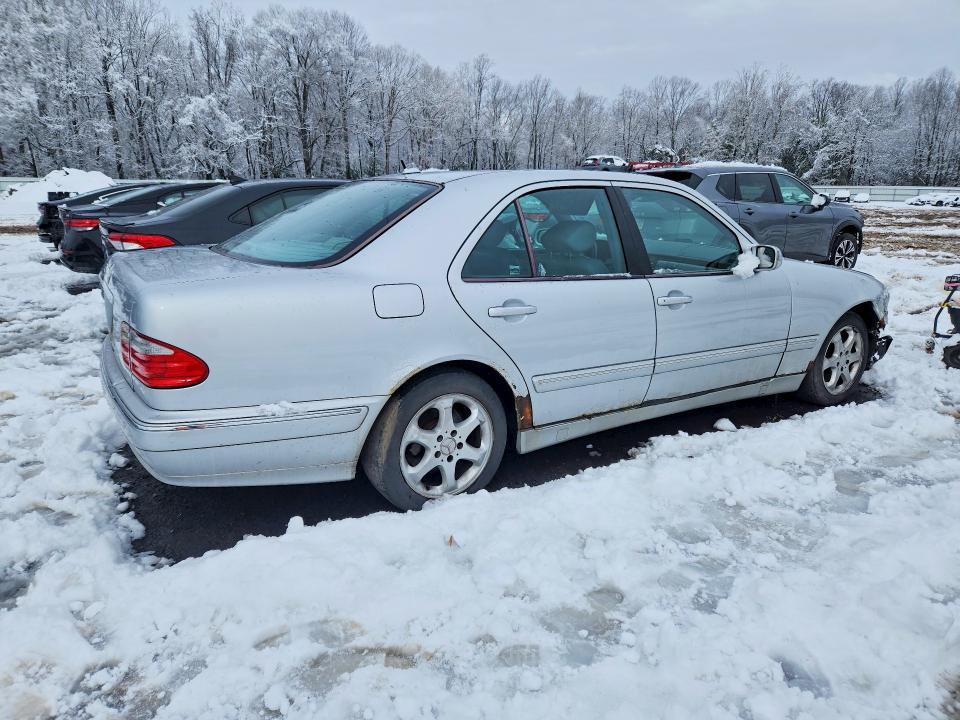 2002 Mercedes-Benz E 320