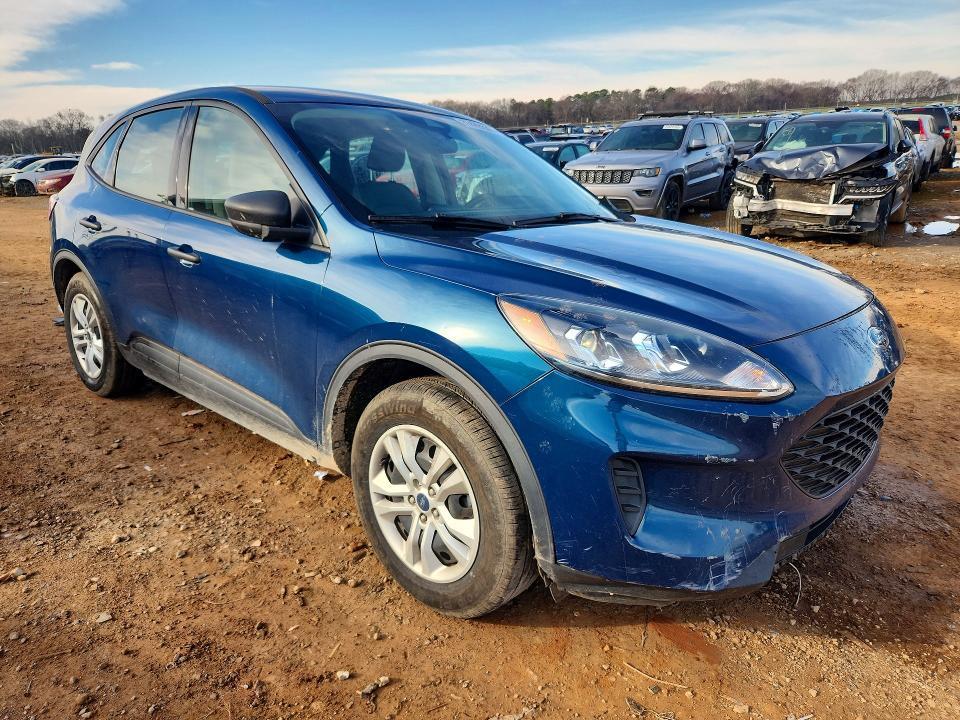 2020 Ford Escape s