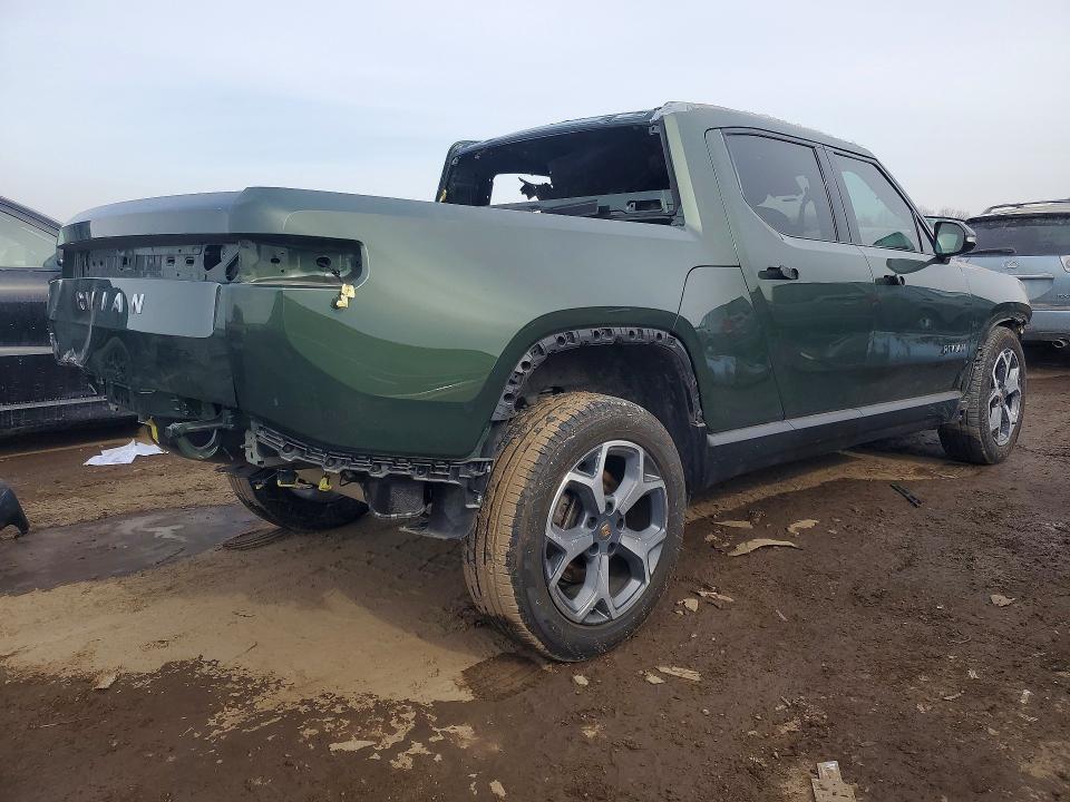 2024 Rivian R1T Adventure