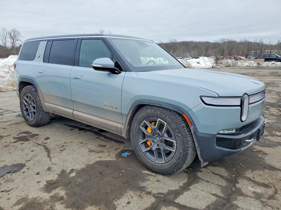 2023 Rivian R1S Adventure