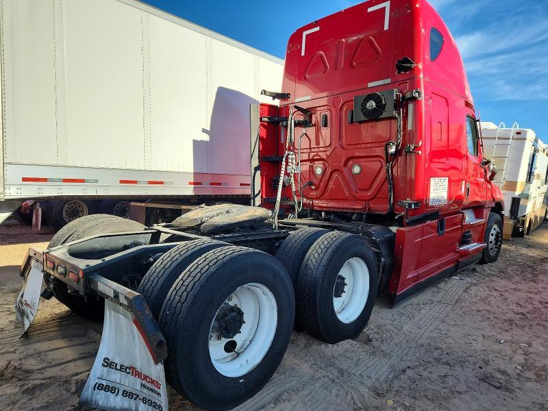 2021 Freightliner Cascadia 126 Semi Truck