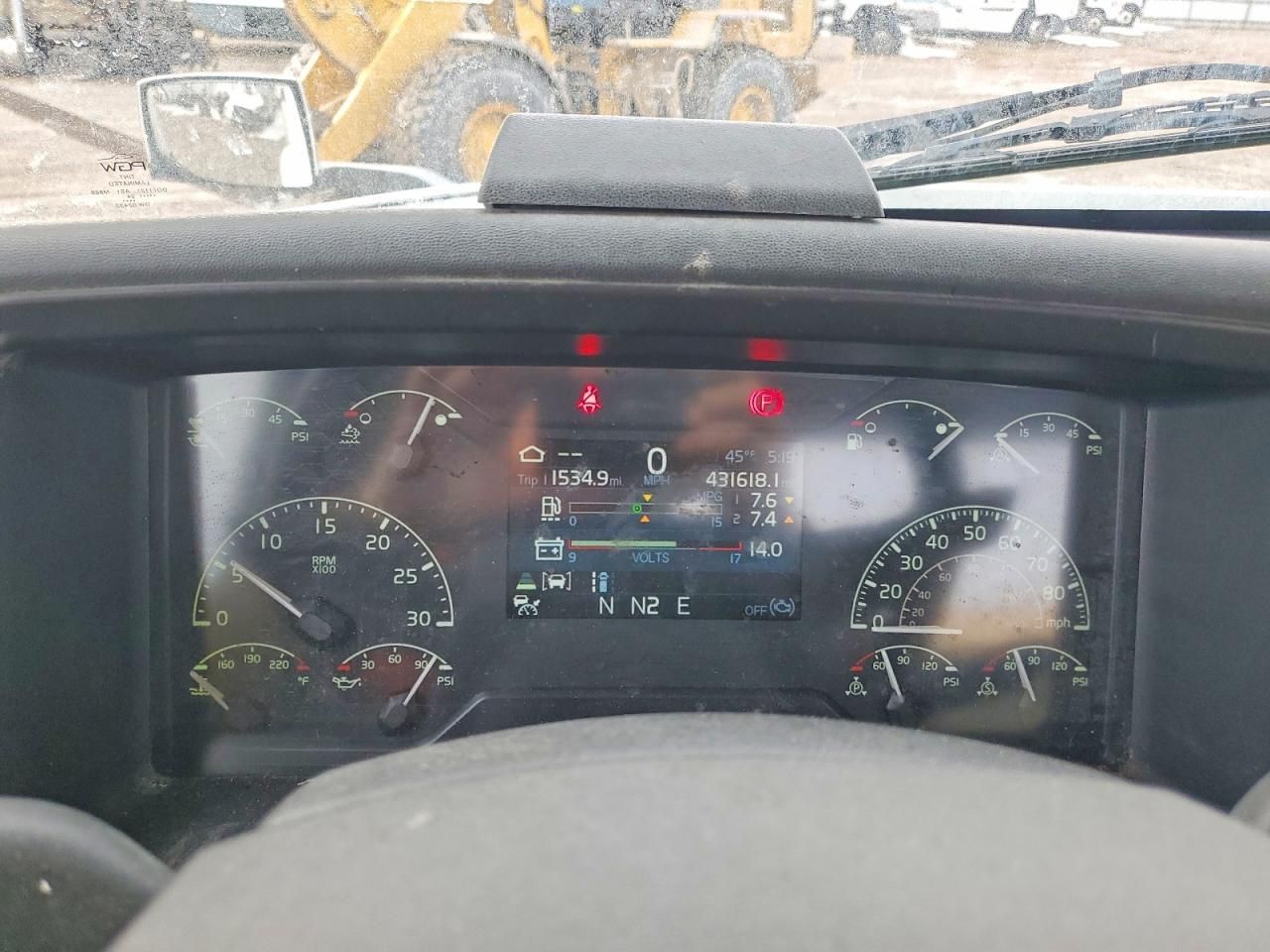 2020 Volvo VNR Semi Truck