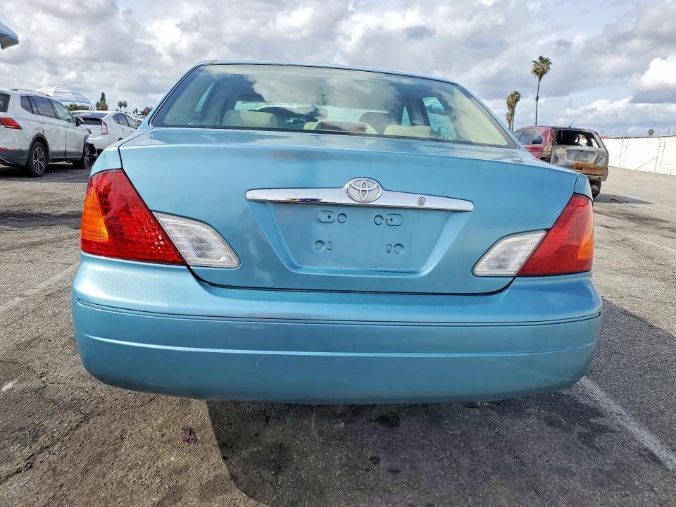 2000 Toyota Avalon xl