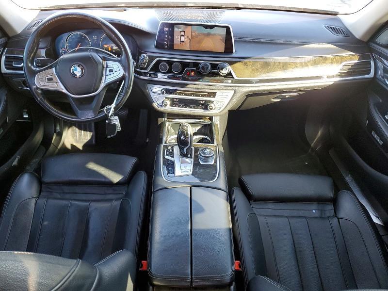 2016 BMW 740 i
