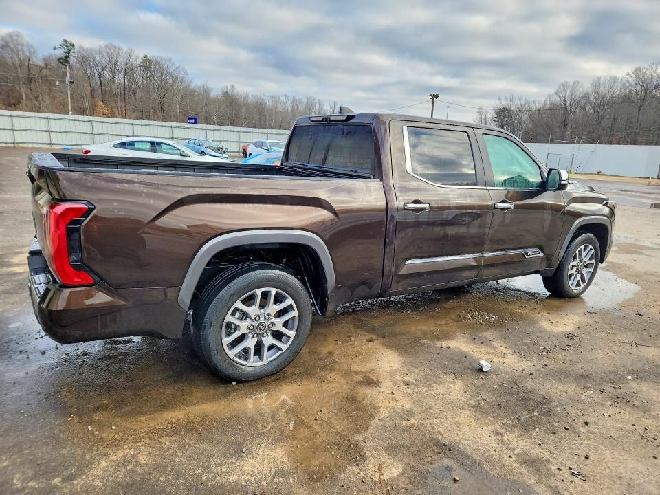 2024 Toyota Tundra Crewmax Platinum