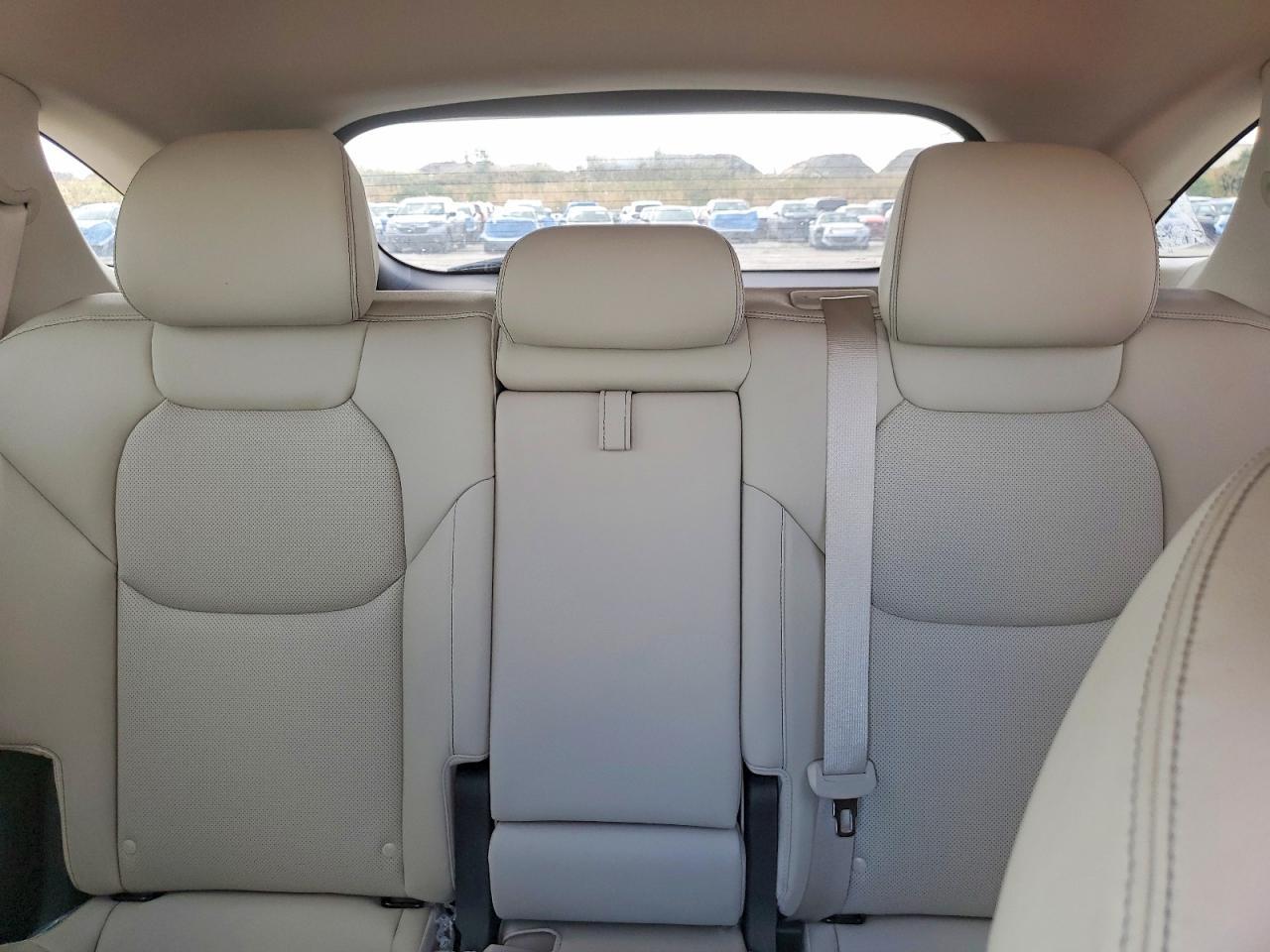 2026 Genesis Gv70 Base