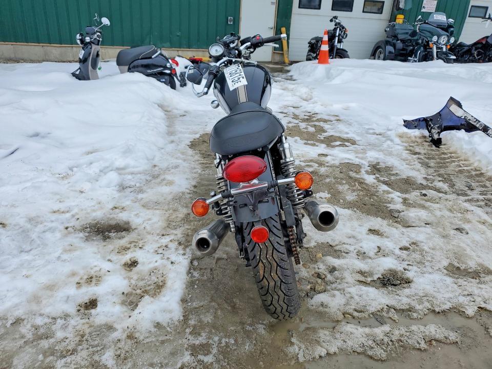 2012 Triumph 2012 Triumph Thruxton 900
