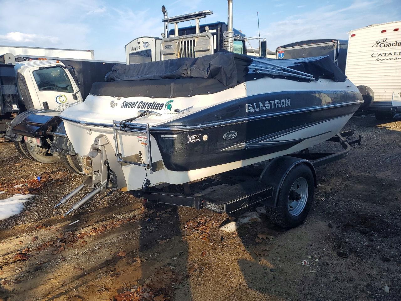 2007 Glasstron GX 185-Boat