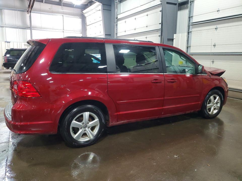 2011 Volkswagen Routan se