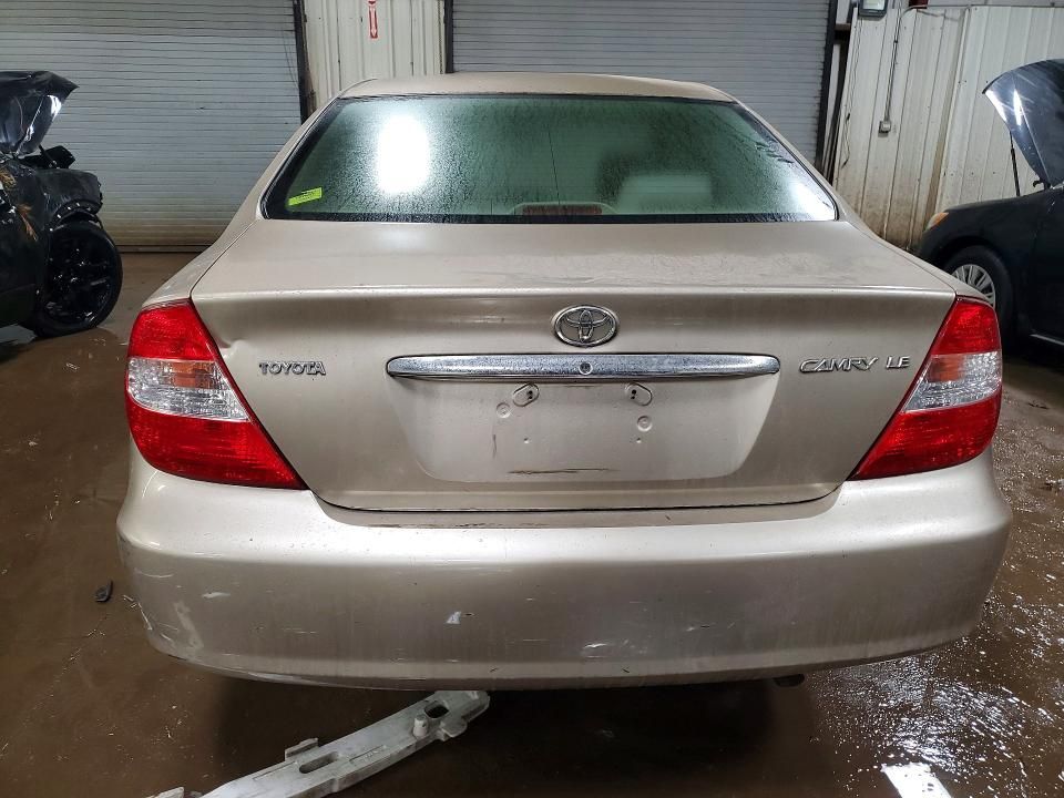 2004 Toyota Camry le