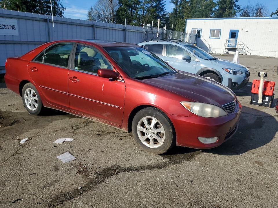 2005 Toyota Camry le