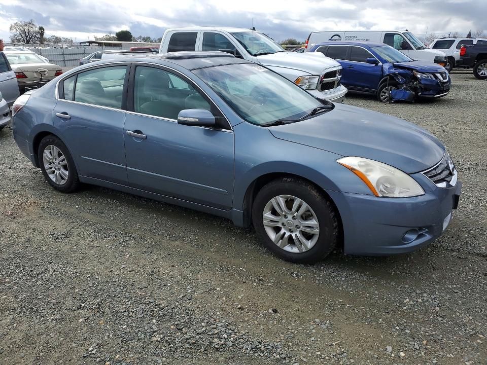 2012 Nissan Altima Base