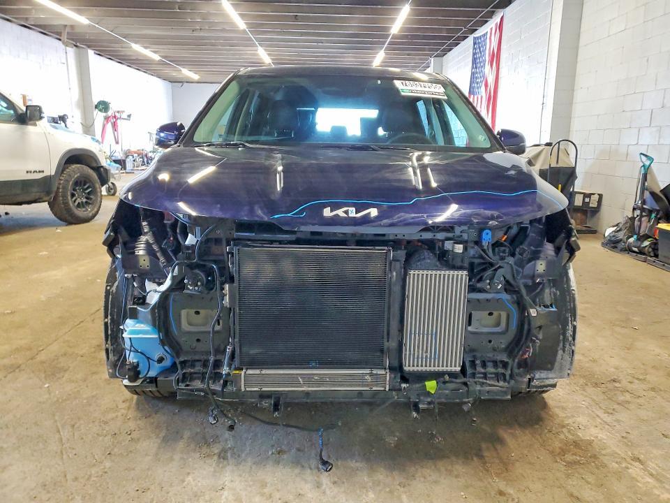 2026 KIA Carnival lxs