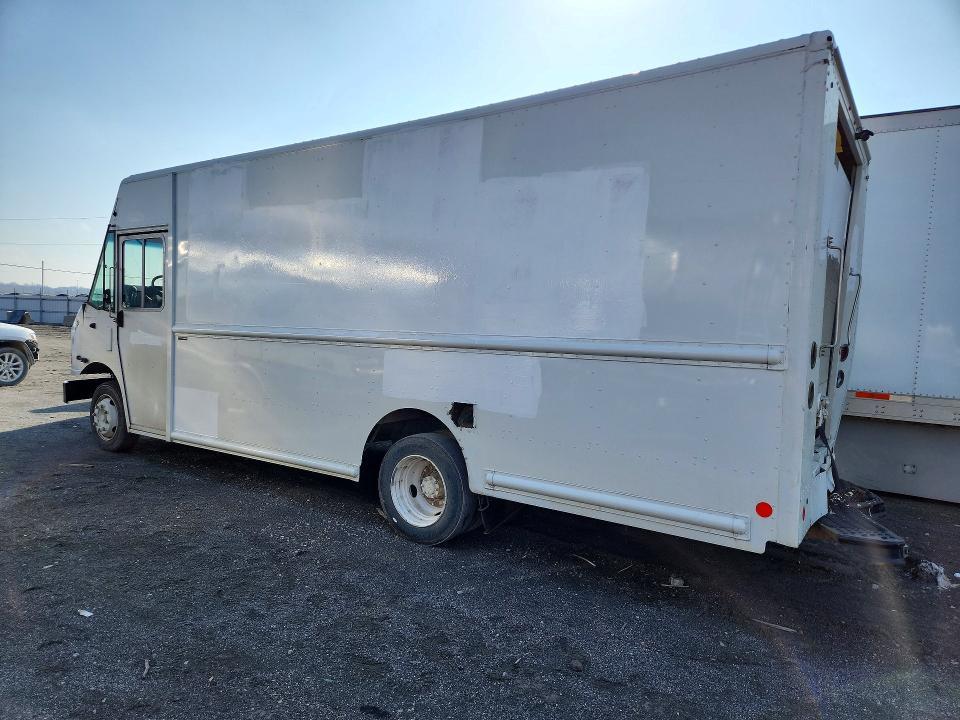 2022 Freightliner Chassis-Delivery Truck