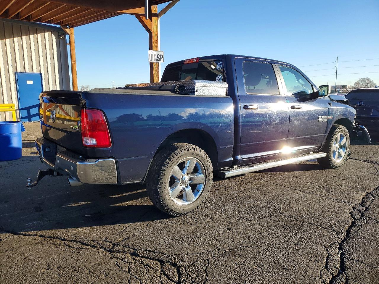 2016 Dodge Ram 1500 slt