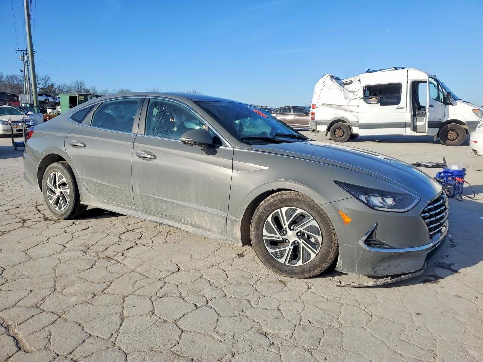 2022 Hyundai Sonata Hybrid