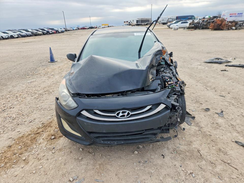 2013 Hyundai Elantra gt Base