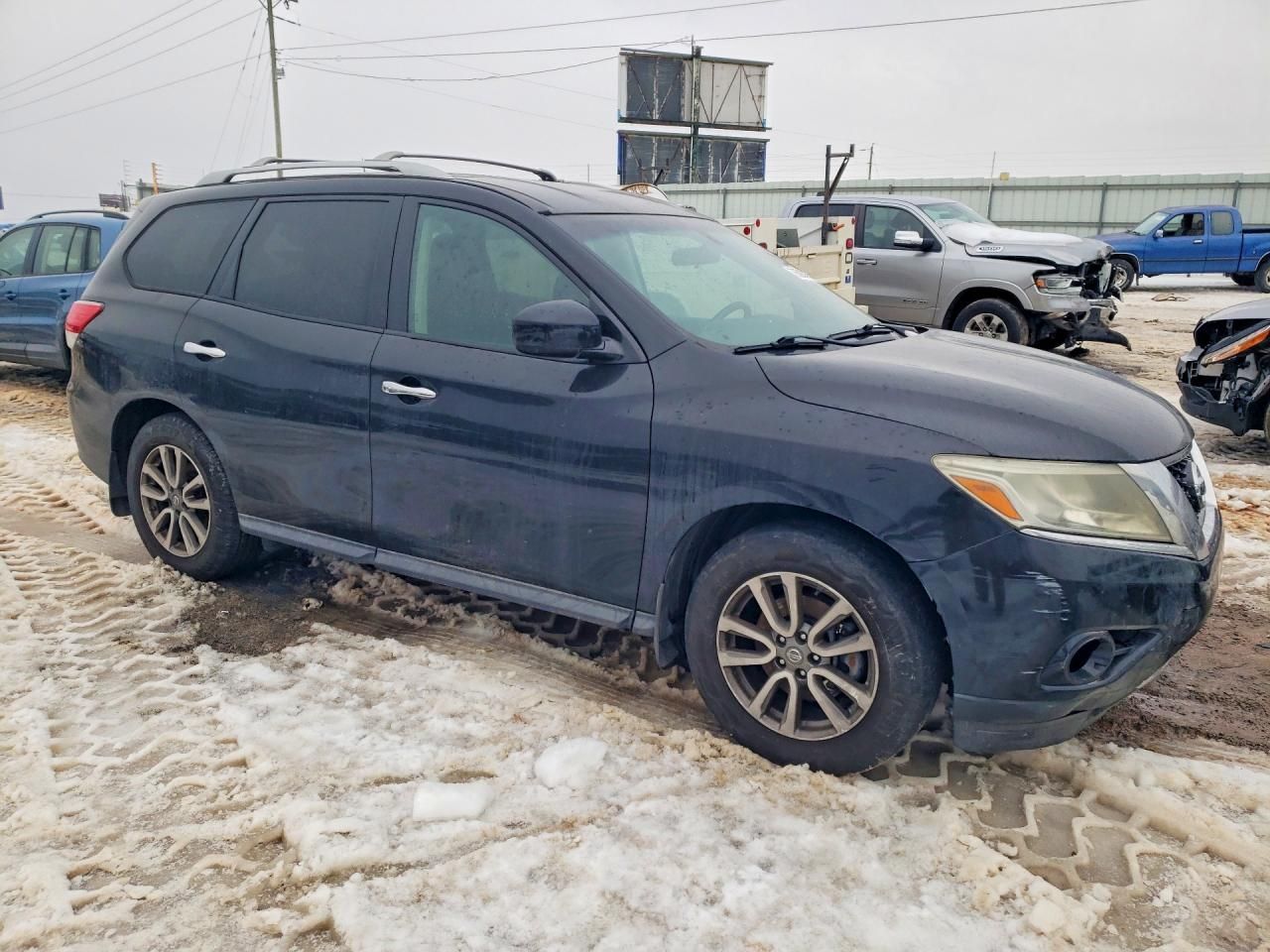 2014 Nissan Pathfinder s